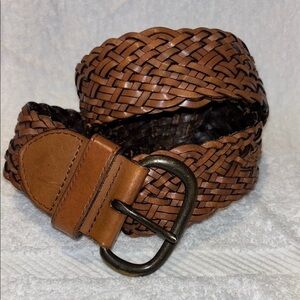 OASIS BROWN LEATHER WOVEN BELT SIZE MEDIUM/LARGE 46”/47” LENGTH BRASS BUCKLE